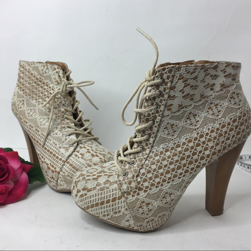 Charlotte Russe Sz 6.5 Cream Lace High Heel Boots